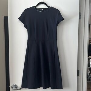 Dress short sleeve dress.